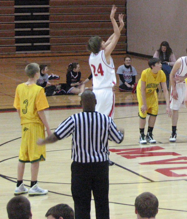 Josh foul line ref resized 600